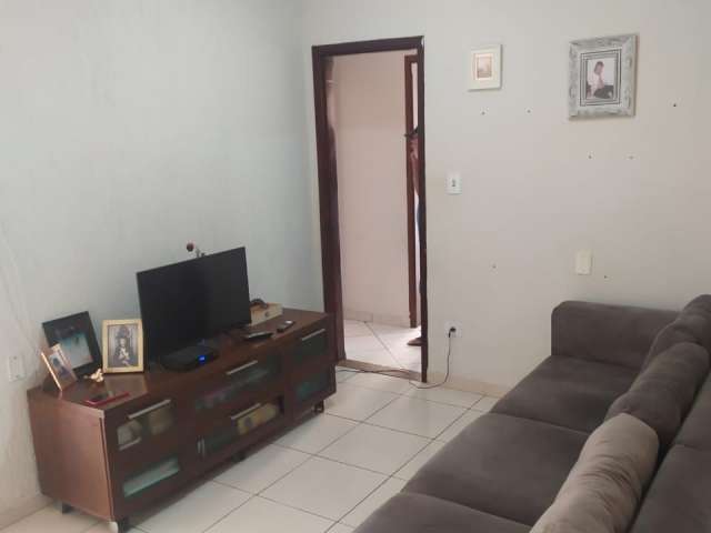 Casa com 3 quartos sendo um com suíte - Bairro Pacaembu