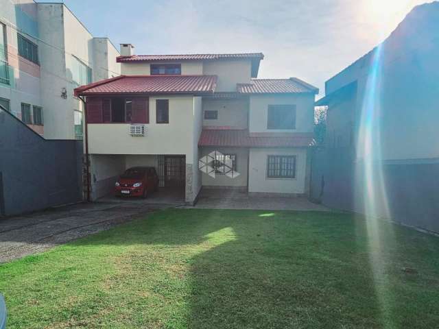 Casa a venda no bairro Coloninha