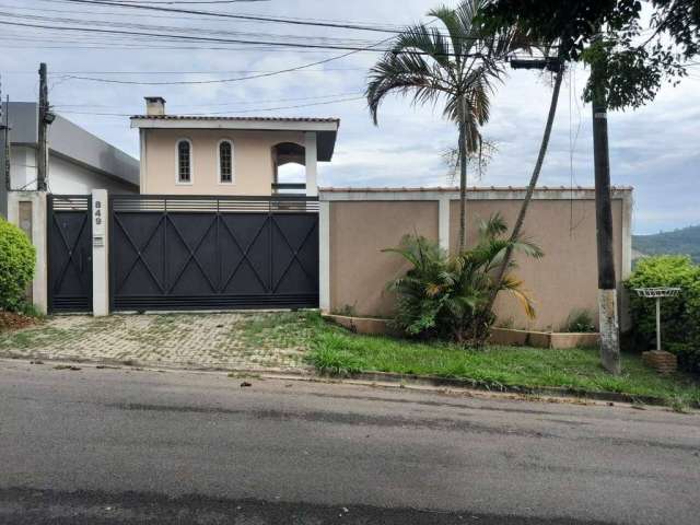 Casa com 4 dormitórios no jardim dos pinheiros