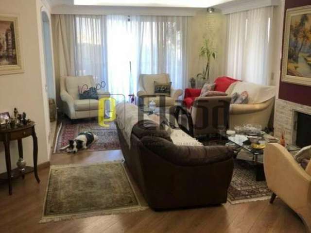 Apartamento 4 dormitórios, 2 suítes, 4vagas, 242m².