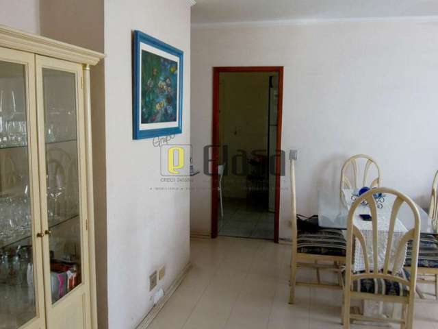 Apartamento a Venda em Moema.