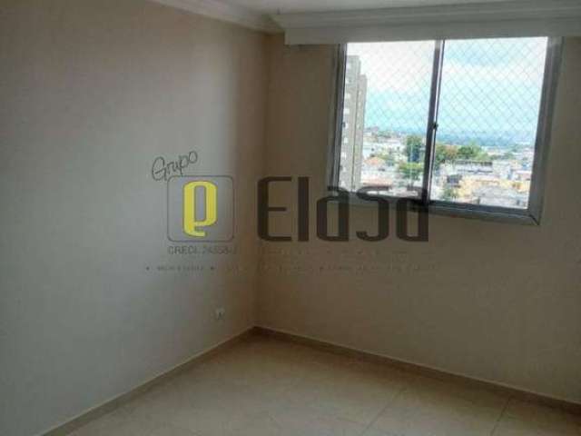 Excelente apartamento na Avenida Cupecê