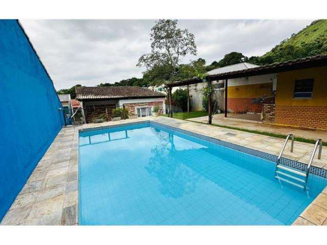 Casa de 480m² em Condomínio – Jardim Sulacap, Recanto das Montanhas