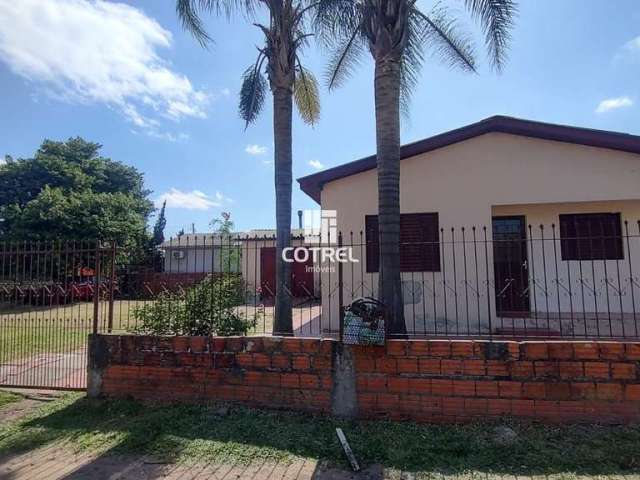 Casa 3 dormitórios 1 vaga de garagem localizada no Bairro Juscelino Kubitscheck