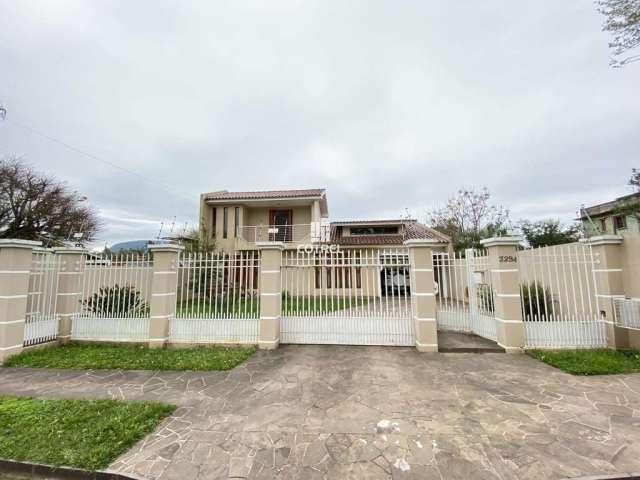 Excelente casa para venda com 4 dormitórios 2 sendo suíte, 2 salas, piscina, 2 v