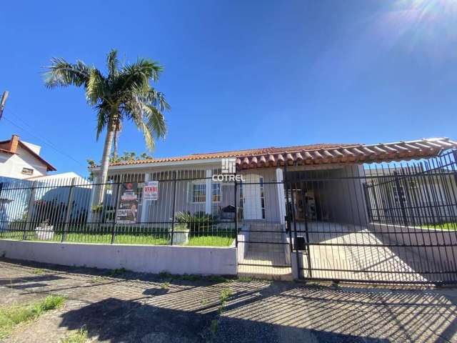 Casa para venda com 3 dormitórios 1 sendo suíte, piscina, 2 vagas de garagem sit