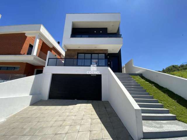 Casa de Alto Padrão para venda e locação situada no condomínio fechado Real Park