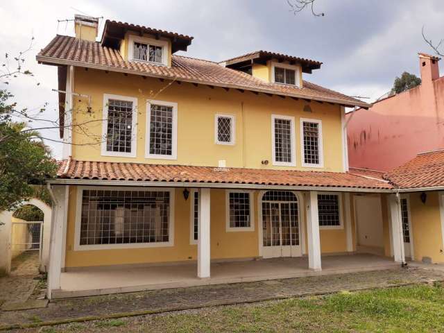 Casa Alto padrão com 4 dormitórios localizado no Bairro São José na cidade de Sa