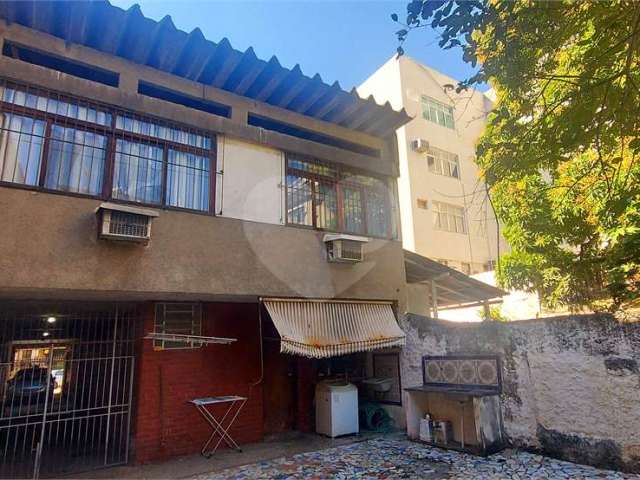 Casa com 5 quartos à venda em Centro - RJ