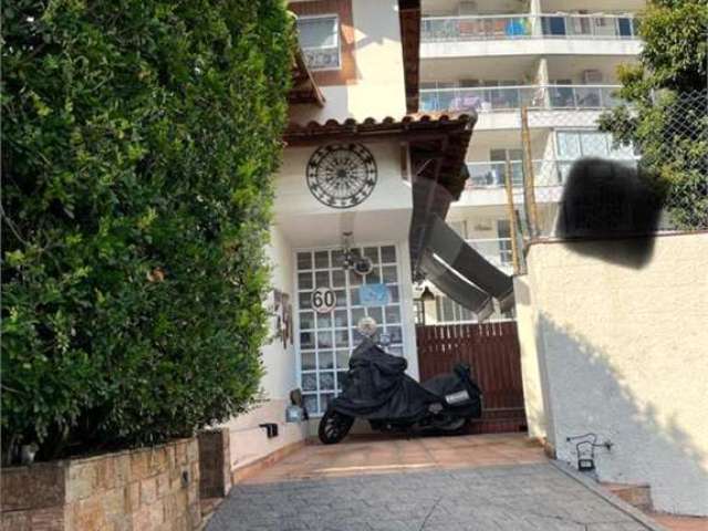 Casa com 3 quartos à venda em Santa Rosa - RJ