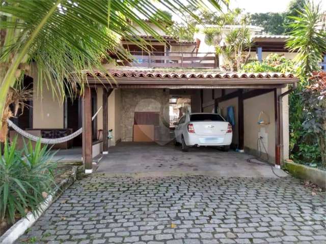 Casa com 5 quartos à venda em Itaipu - RJ