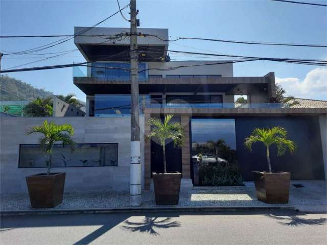 Casa com 4 quartos à venda em Itacoatiara - RJ