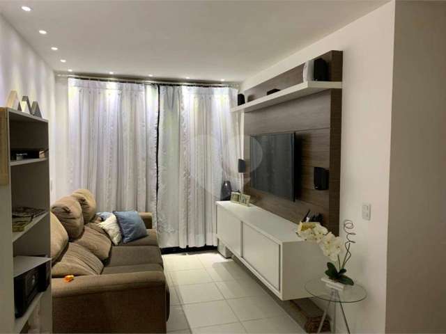 Apartamento com 2 quartos à venda em Badu - RJ