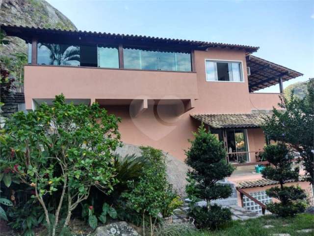 Casa com 4 quartos à venda em Itacoatiara - RJ