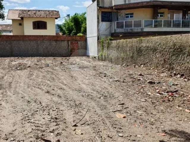 Terreno à venda em Piratininga - RJ