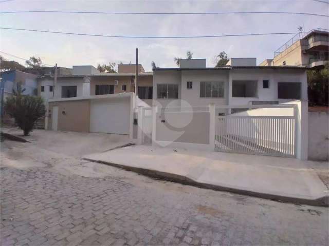 Casa com 4 quartos à venda em Itaipu - RJ