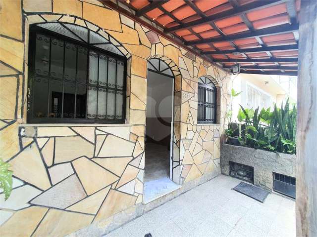 Casa com 3 quartas à venda no bairro da Ponta D'Areia, Niterói-RJ