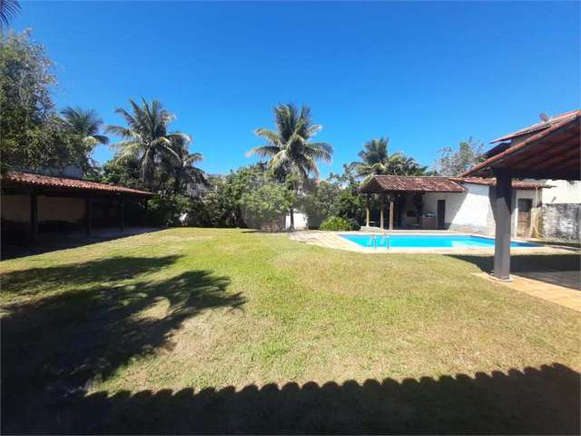 Casa com 4 quartos à venda em Camboinhas - RJ