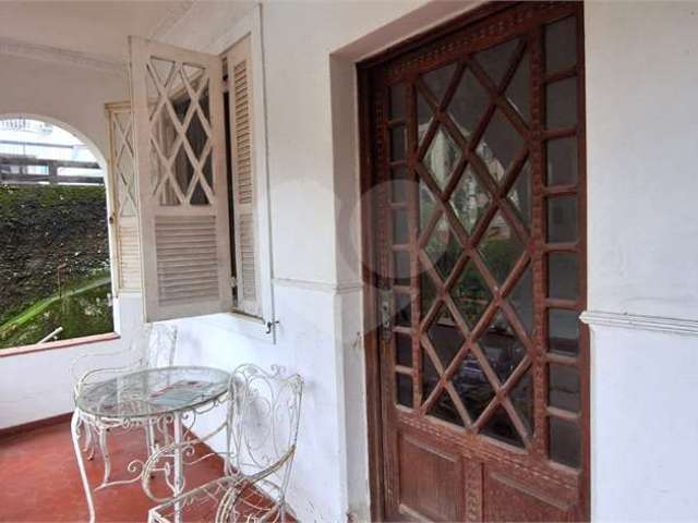 Casa com 3 quartos à venda em São Francisco - RJ