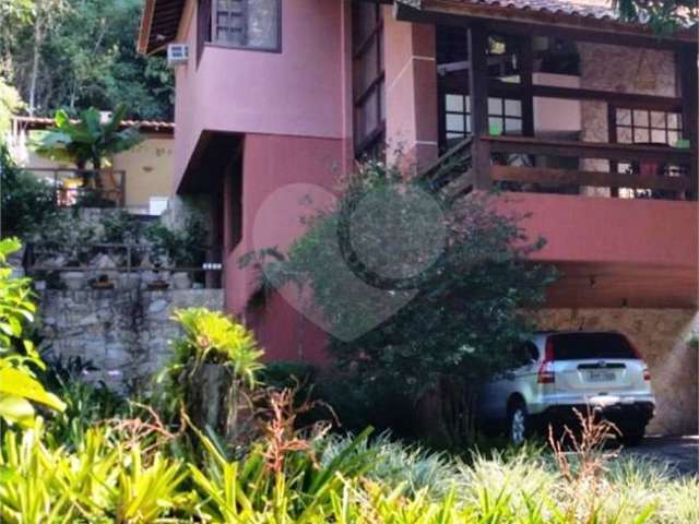 Casa com 4 quartos à venda em Badu - RJ