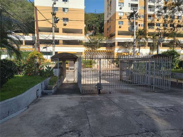 Apartamento com 3 quartos à venda em Cubango - RJ