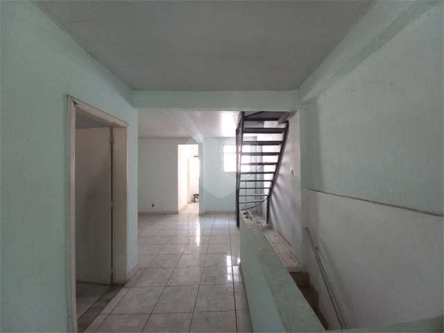 Casa com 3 Quartos e 2 banheiros à Venda, 120 m²