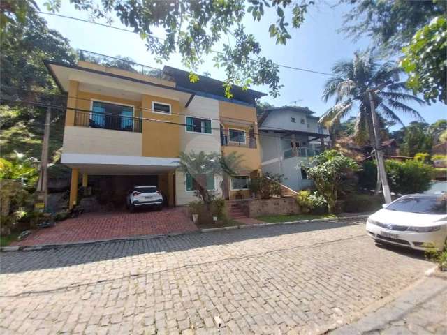 Casa com 3 quartos à venda em Piratininga - RJ