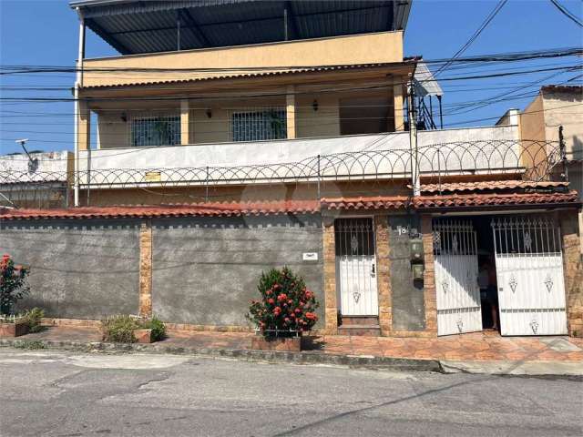 Casa com 5 quartos à venda em Parada 40 - RJ