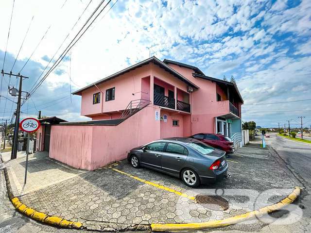 Casa | Joinville | Adhemar Garcia