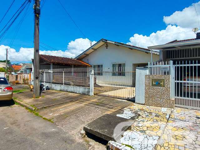 Casa | Joinville | Adhemar Garcia