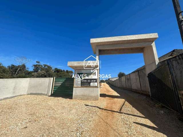 Terreno em condomínio fechado à venda na Rua Mário Alves de Menezes, 558, Santa Cândida, Curitiba, 202 m2 por R$ 285.000