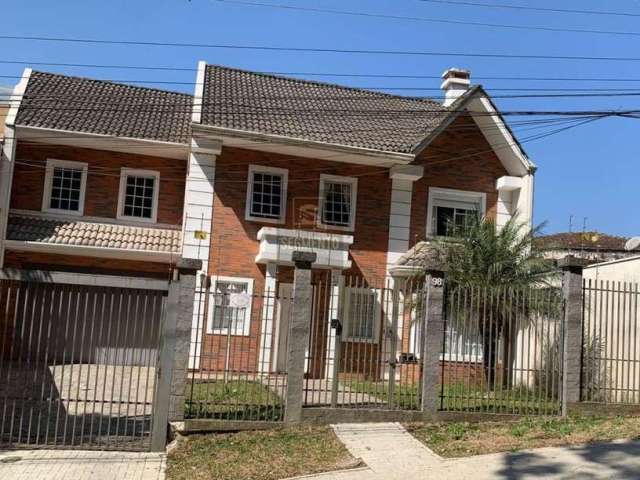 Casa à venda no São Lourenço em Curitiba