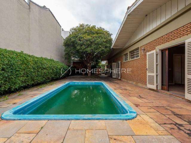 Alto de Pinheiros Casa à venda na Rua Doutor Carlos Norberto de Souza, 82 |  Ideal para retrofit, 960 m² de tereno e 400 m² ac, jardim e piscina