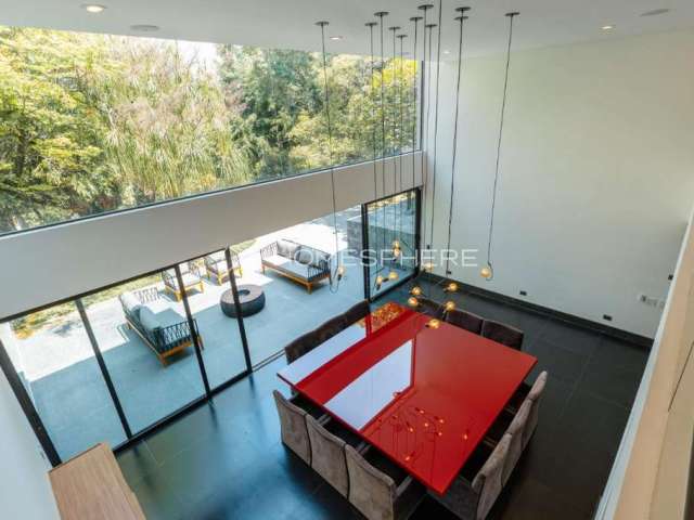 Casa à venda no Alto de Pinheiros - Rua Ourânia. São 4 suítes, piscina, área gourmet, cinema 12 lugares e 5 vagas. São 716 m², projeto de Ana Maria Vieira Santos, paisagismo de Gilberto Elkis e sistem