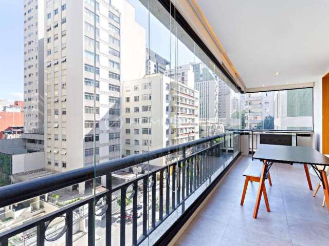 Apartamento reformado com varanda à venda no bairro Jardim Paulista.