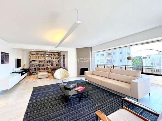 Edifício Kristal Park Rua Inajaroba, 17 - Vila Nova Conceição. Venda apartamento com 209 m², 3 quartos, sendo 3 suítes, varanda, 3 vagas e lazer. Próximo ao Parque Ibirapuera