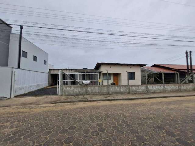 Ótima  Casa Averbada em Navegantes