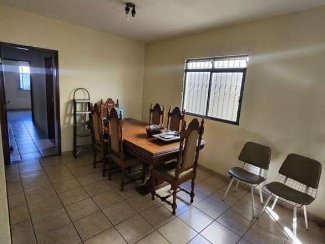 Casa para Locação em Jundiaí, Jardim Planalto, 3 dormitórios, 1 suíte, 1 banheiro, 2 vagas