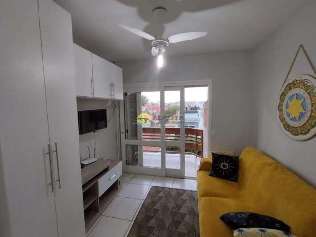 Apartamento JK apenas 100m do mar com box coberto