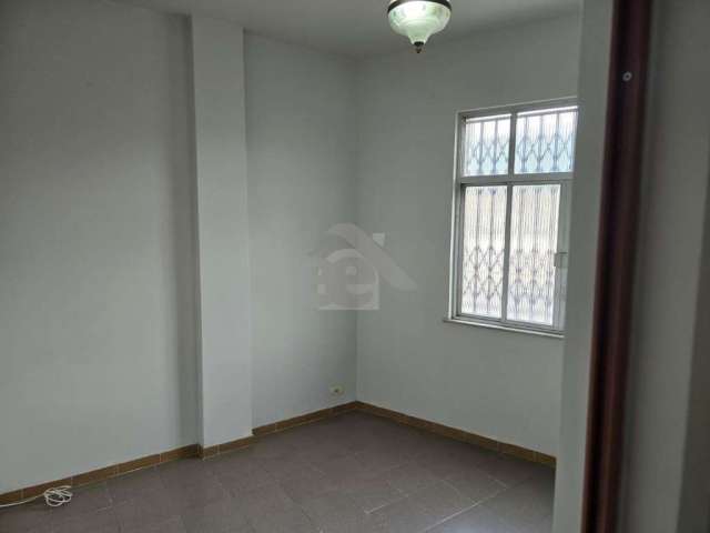 Apartamento com 3 quartos à venda na Avenida Vicente de Carvalho, 137, Vicente de Carvalho, Rio de Janeiro por R$ 140.000