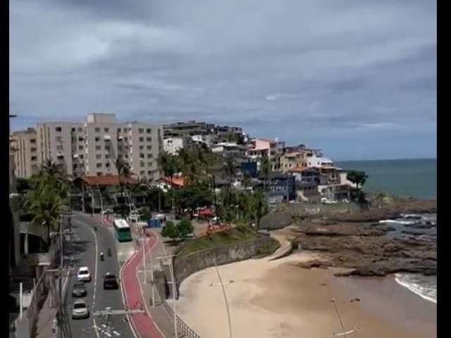 Coberta para locação mobiliada frente mar ondina