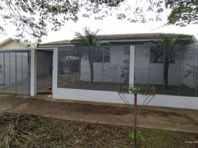Casa para Venda em Maringá, Vila Morangueira, 4 dormitórios, 1 suíte, 3 banheiros, 2 vagas
