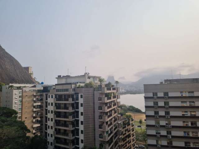 Ótimo apartamento com vista para Lagoa e Pedra da Gávea!