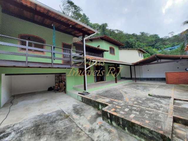 Casa para Venda em Niterói, Serra Grande, 6 dormitórios, 4 suítes, 5 banheiros, 6 vagas