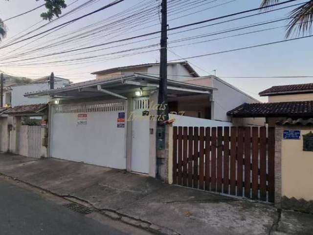 Casa para Venda em Niterói, Maravista, 3 dormitórios, 3 suítes, 4 banheiros, 2 vagas