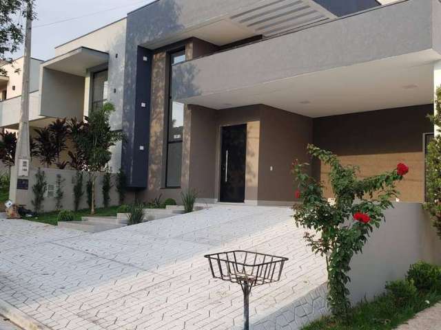 Casa com 3 Quartos à venda, 250m² - Condomínio Reserva da Mata