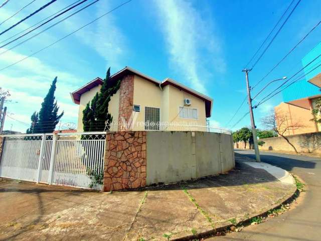 Casa com 4 quartos à venda na São Domingos Sávio, 57, Taquaral, Campinas, 260 m2 por R$ 2.450.000