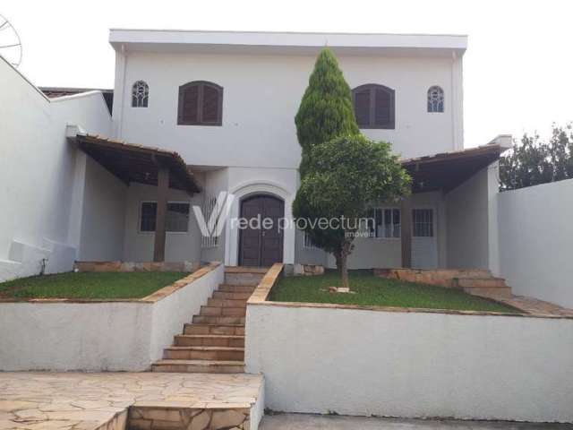 Casa com 4 quartos à venda na Rua Santa Rita do Passa Quatro, 582, Jardim Nova Europa, Campinas, 220 m2 por R$ 698.000