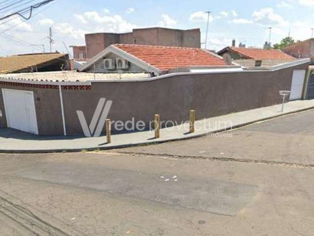 Casa com 2 quartos à venda na Papa Santo Inocêncio I, 108, Conjunto Habitacional Padre Anchieta, Campinas, 200 m2 por R$ 450.000