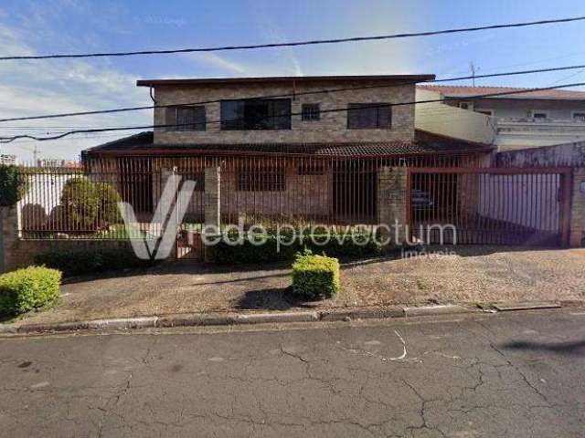 Casa com 6 quartos à venda na Rua Hermínio Humberto Bertani, 5, Jardim das Paineiras, Campinas, 451 m2 por R$ 2.342.000